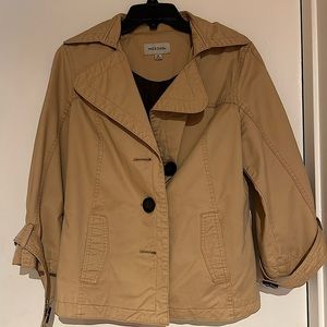 Light little jacket for fall or business/casual attire